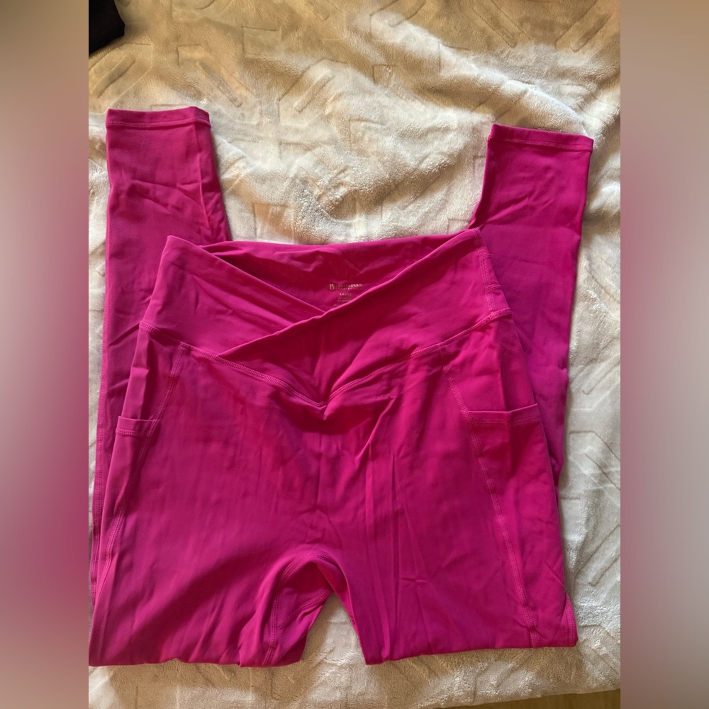 BuffBunny Magenta Leggings with Side Pockets